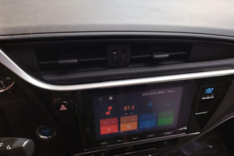 Used Toyota Levin Hybrid E+ 2019 1.8L GS E-CVT Elite Model with Sunroof Audio And AC Panel