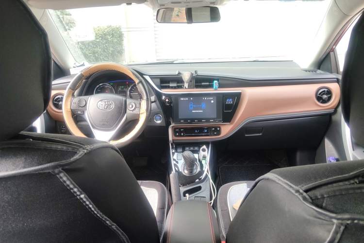Used Toyota Levin Hybrid E+ 2019 1.8L GS E-CVT Elite Model with Sunroof Center Console