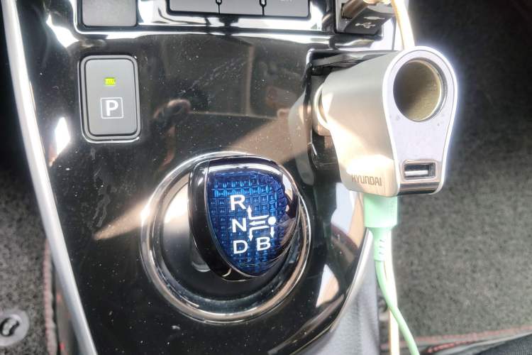 Used Toyota Levin Hybrid E+ 2019 1.8L GS E-CVT Elite Model with Sunroof Gear Lever