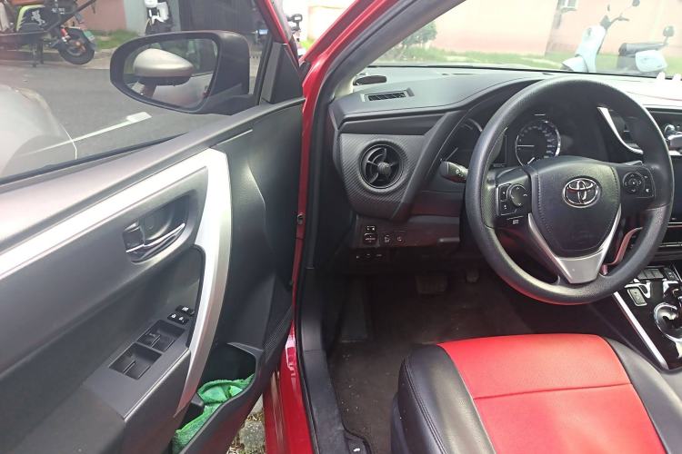 Used Toyota Levin Hybrid E+ 2019 1.8L GS E-CVT Elite Model with Sunroof Interior 3