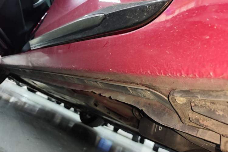 Used Toyota Levin Hybrid E+ 2019 1.8L GS E-CVT Elite Model with Sunroof Left Side Sill