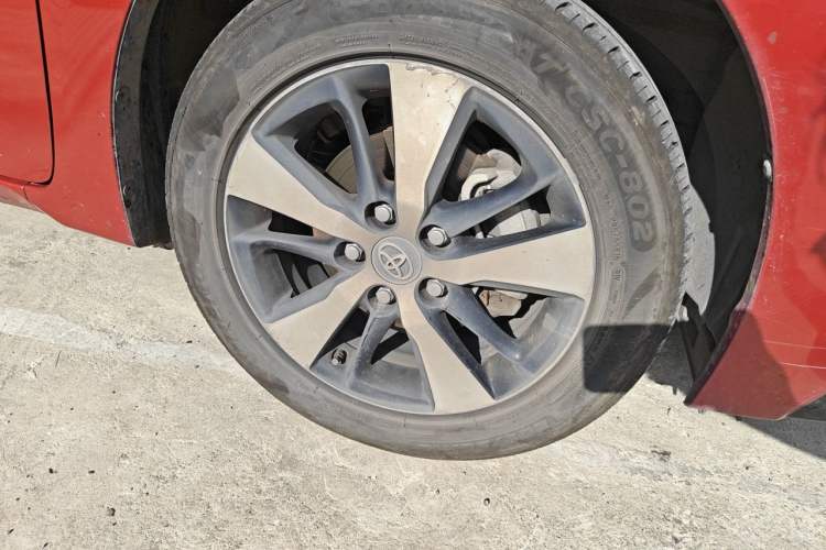 Used Toyota Levin Hybrid E+ 2019 1.8L PH GS E-CVT Elite Edition Right Front Wheel Hub