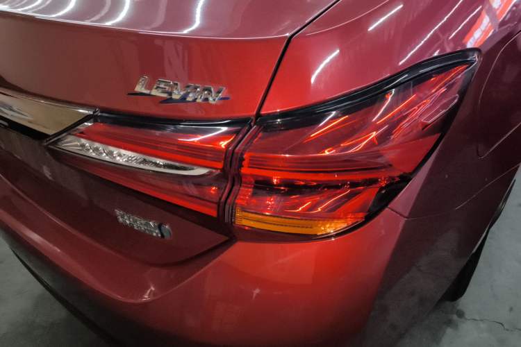 Used Toyota Levin Hybrid E+ 2019 1.8L PH V E-CVT Luxury Edition Right Rear Taillight