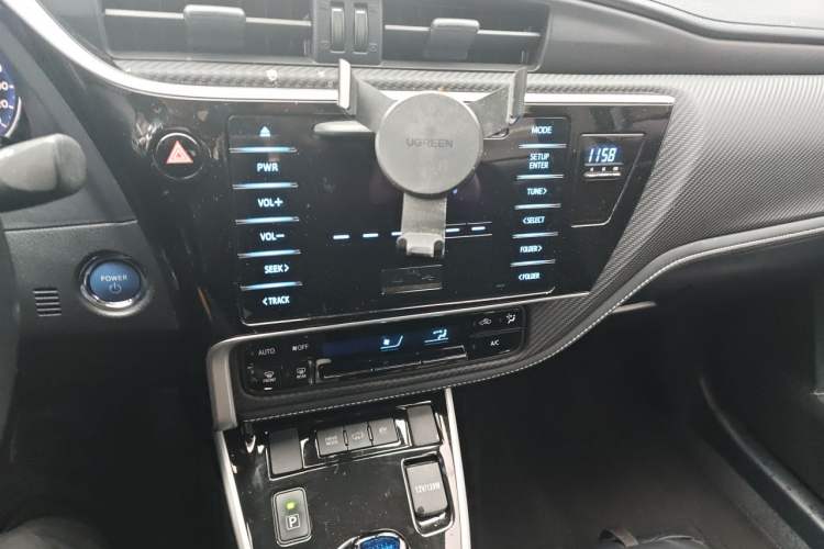 Used Toyota Levin Hybrid E+ 2019 1.8L PH GS E-CVT Elite Edition Audio And AC Panel