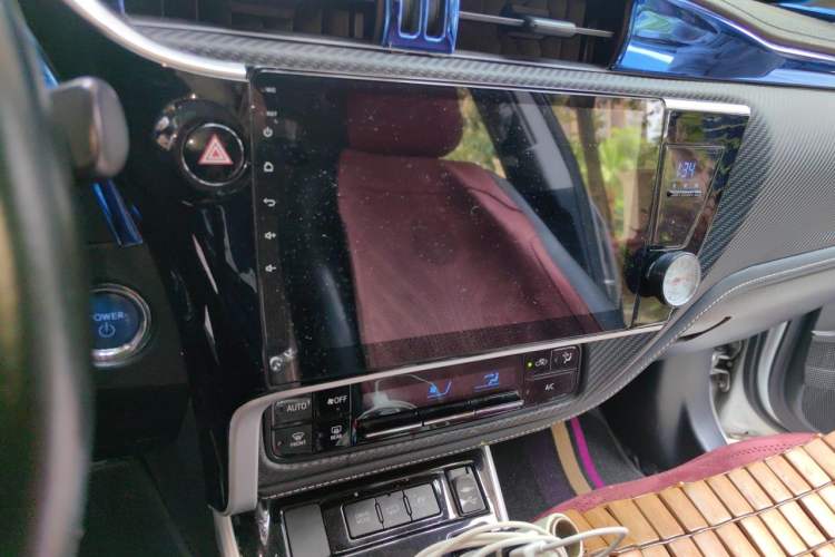 Used Toyota Levin Hybrid E+ 2019 1.8L GS E-CVT Elite Model with Sunroof Audio And AC Panel