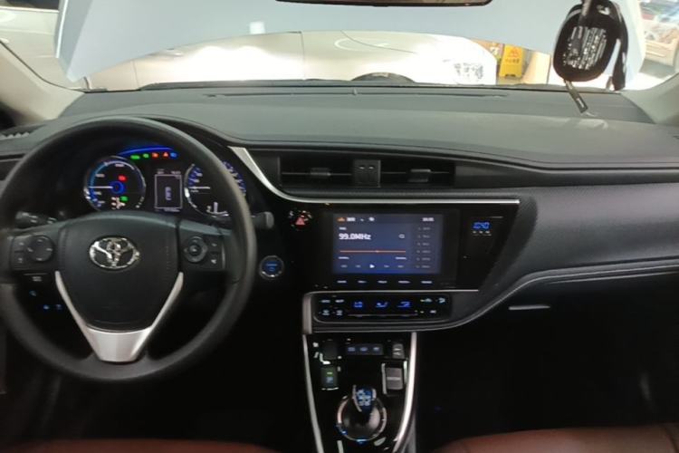 Used Toyota Levin Hybrid E+ 2019 1.8L GS E-CVT Elite Model with Sunroof Center Console
