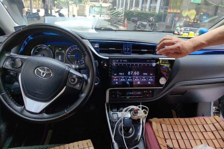 Used Toyota Levin Hybrid E+ 2019 1.8L GS E-CVT Elite Model with Sunroof Center Console