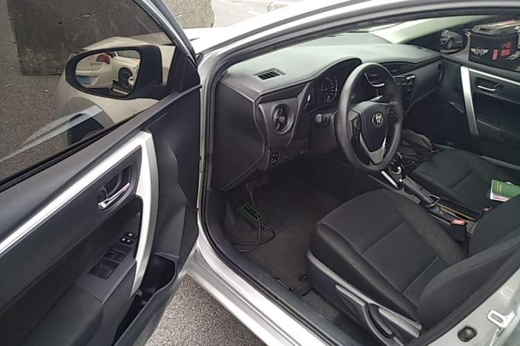 Used Toyota Levin Hybrid E+ 2019 1.8L GS E-CVT Elite Model with Sunroof Driver Seat