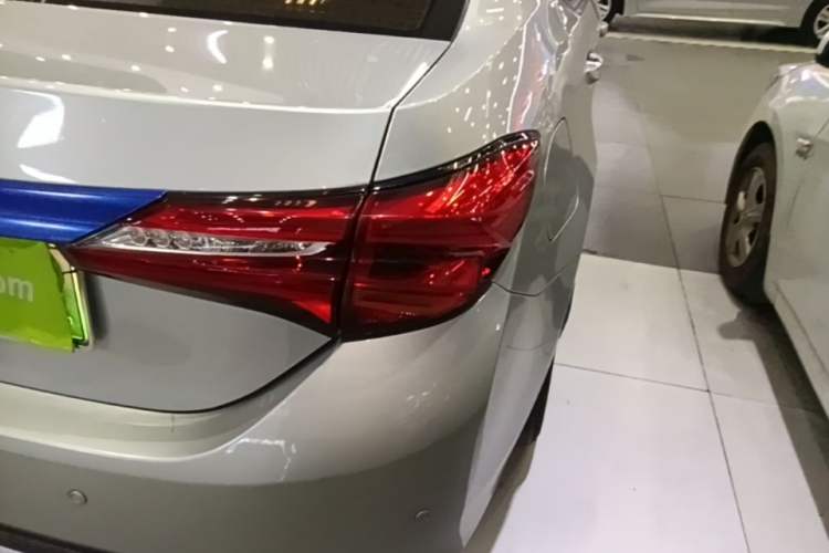 Used Toyota Levin Hybrid E+ 2019 1.8L GS E-CVT Elite Model with Sunroof Exterior 3