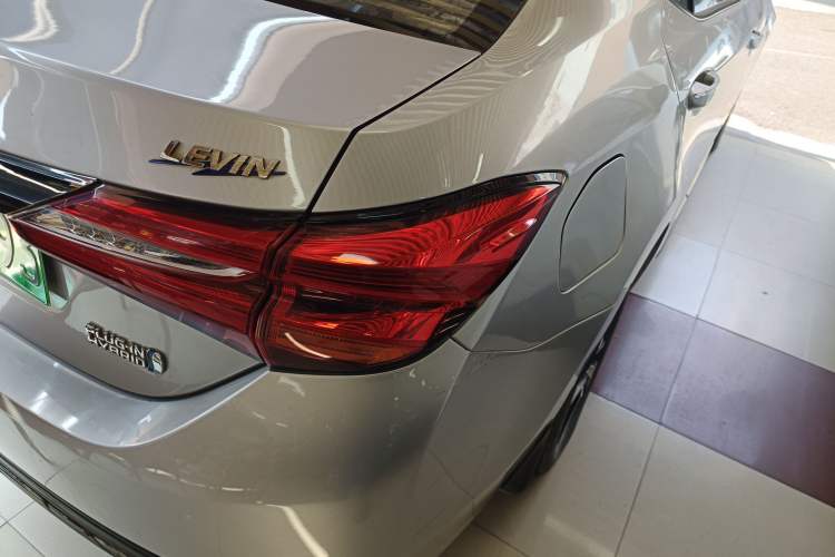 Used Toyota Levin Hybrid E+ 2019 1.8L PH V E-CVT Luxury Edition Exterior 6