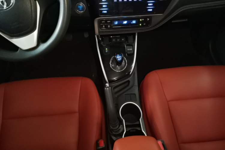 Used Toyota Levin Hybrid E+ 2019 1.8L PH GS E-CVT Elite Edition Gear Lever