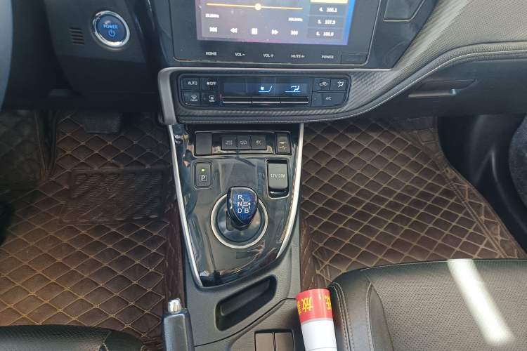 Used Toyota Levin Hybrid E+ 2019 1.8L PH V E-CVT Luxury Edition Gear Lever