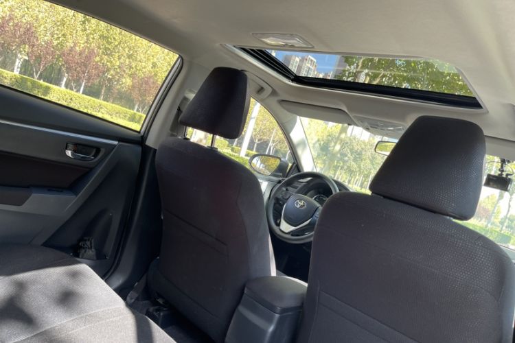 Used Toyota Levin Hybrid E+ 2019 1.8L GS E-CVT Elite Model with Sunroof Interior 11