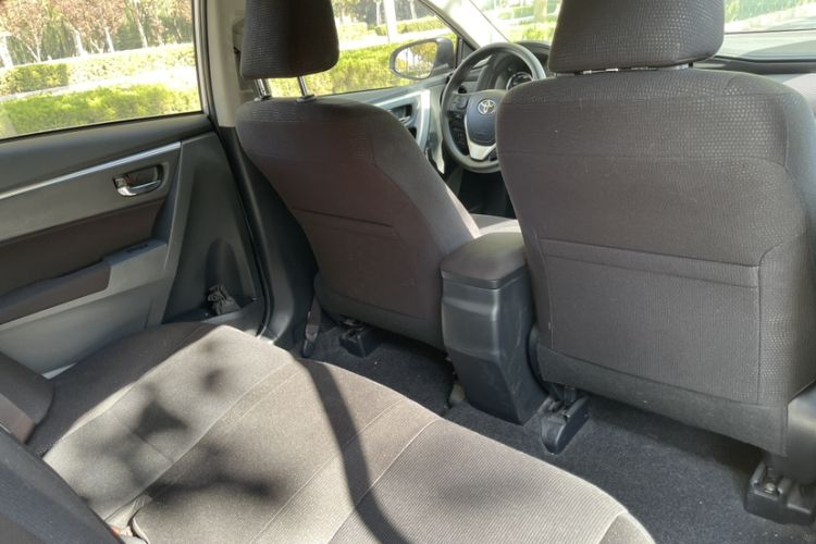 Used Toyota Levin Hybrid E+ 2019 1.8L GS E-CVT Elite Model with Sunroof Interior 12