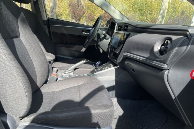 Used Toyota Levin Hybrid E+ 2019 1.8L GS E-CVT Elite Model with Sunroof Interior 2