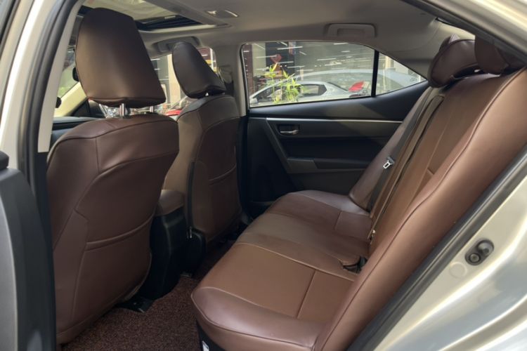 Used Toyota Levin Hybrid E+ 2019 1.8L GS E-CVT Elite Model with Sunroof Interior 3