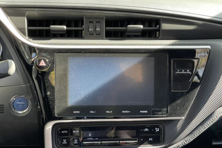 Used Toyota Levin Hybrid E+ 2019 1.8L GS E-CVT Elite Model with Sunroof Interior 3