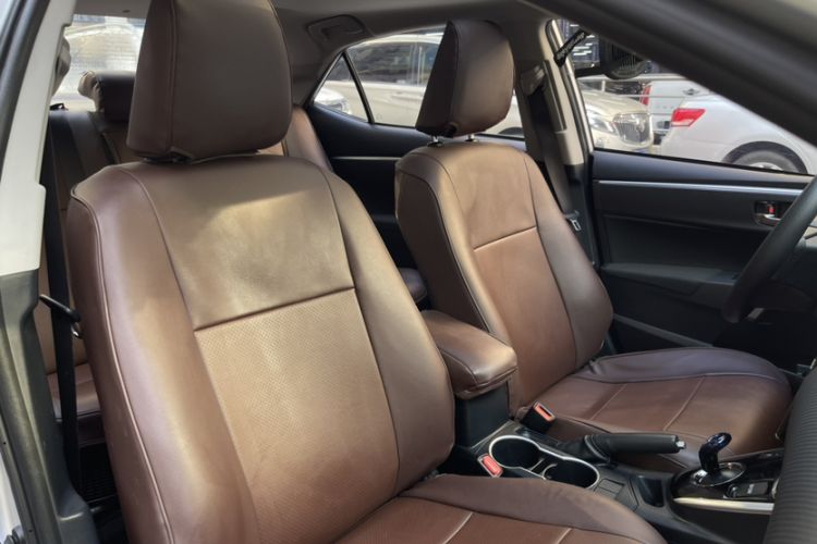 Used Toyota Levin Hybrid E+ 2019 1.8L GS E-CVT Elite Model with Sunroof Interior 4
