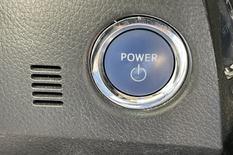 Used Toyota Levin Hybrid E+ 2019 1.8L GS E-CVT Elite Model with Sunroof Interior 4