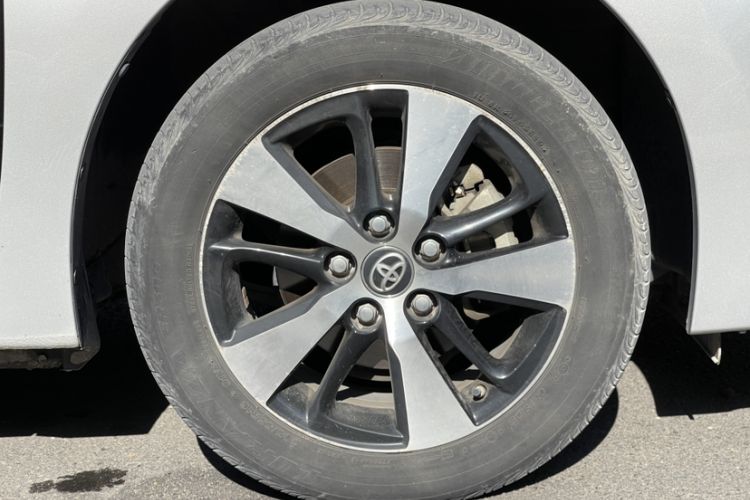 Used Toyota Levin Hybrid E+ 2019 1.8L GS E-CVT Elite Model with Sunroof Interior 6