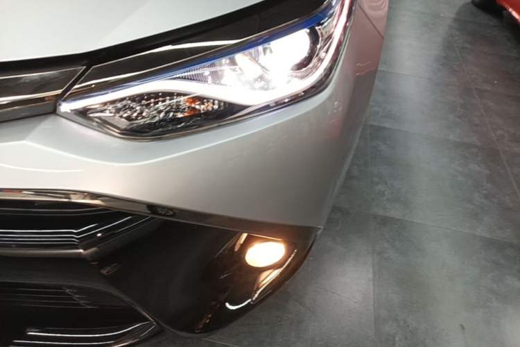 Used Toyota Levin Hybrid E+ 2019 1.8L GS E-CVT Elite Model with Sunroof Left Front Headlight