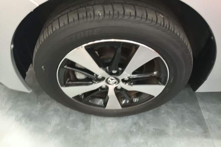 Used Toyota Levin Hybrid E+ 2019 1.8L GS E-CVT Elite Model with Sunroof Left Front Wheel Hub
