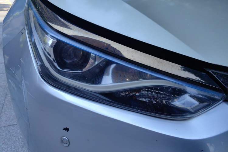 Used Toyota Levin Hybrid E+ 2019 1.8L GS E-CVT Elite Model with Sunroof Right Front Headlight