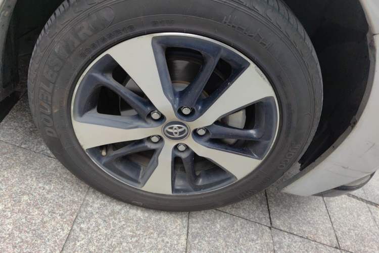 Used Toyota Levin Hybrid E+ 2019 1.8L GS E-CVT Elite Model with Sunroof Right Front Wheel Hub