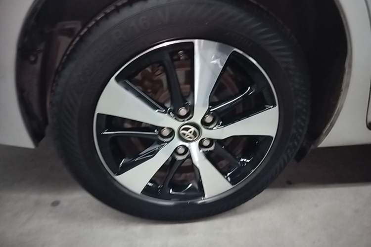 Used Toyota Levin Hybrid E+ 2019 1.8L GS E-CVT Elite Model with Sunroof Right Rear Wheel Hub