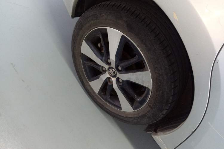 Used Toyota Levin Hybrid E+ 2019 1.8L GS E-CVT Elite Model with Sunroof Right Rear Wheel Hub