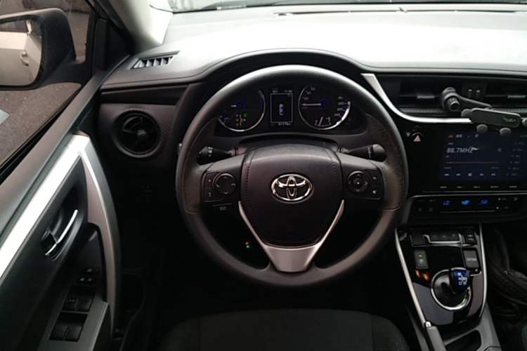 Used Toyota Levin Hybrid E+ 2019 1.8L GS E-CVT Elite Model with Sunroof Steering Wheel