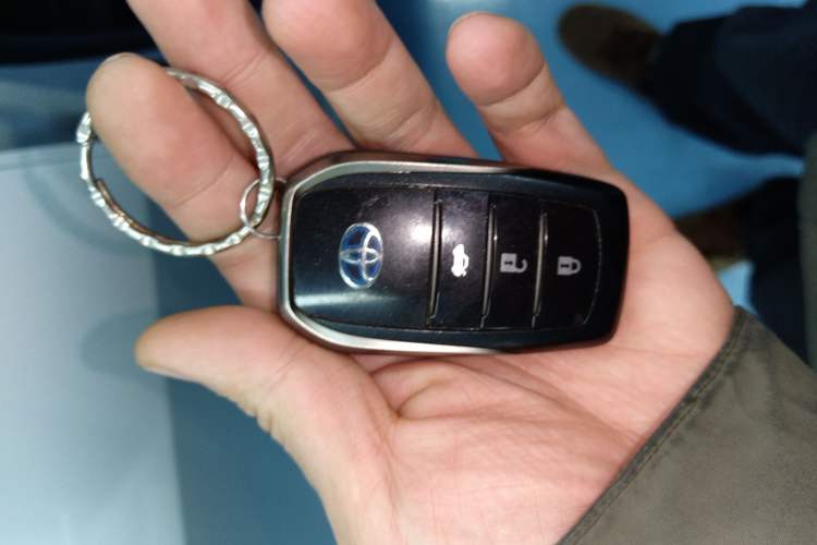 Used Toyota Levin Hybrid E+ 2019 1.8L PH V E-CVT Luxury Edition Vehicle Key