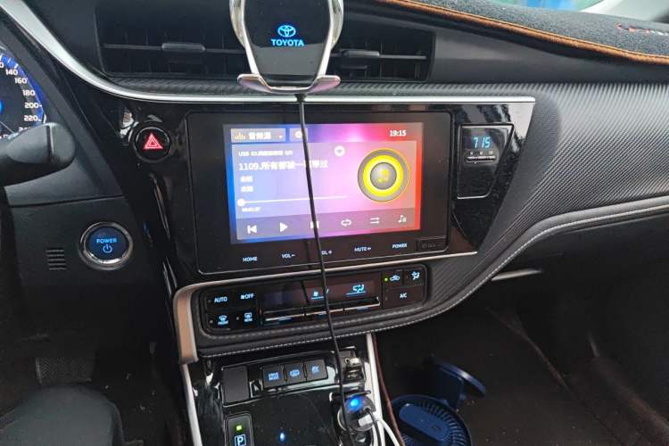 Used Toyota Levin Hybrid E+ 2019 1.8L GS E-CVT Elite Model with Sunroof Audio And AC Panel