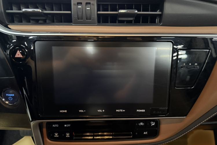 Used Toyota Levin Hybrid E+ 2019 1.8L PH V E-CVT Luxury Edition Audio And AC Panel