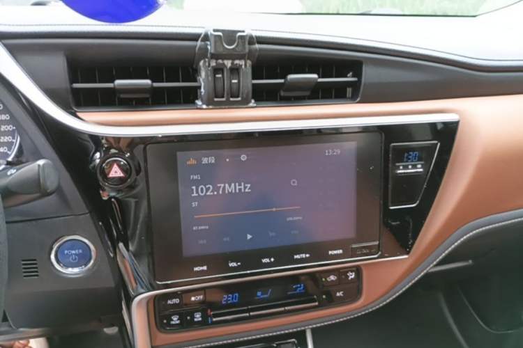 Used Toyota Levin Hybrid E+ 2019 1.8L GS E-CVT Elite Model with Sunroof Audio And AC Panel