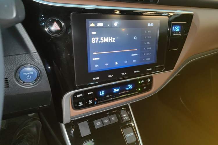 Used Toyota Levin Hybrid E+ 2019 1.8L PH V E-CVT Luxury Edition Audio And AC Panel