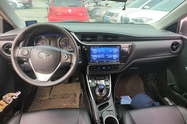 Used Toyota Levin Hybrid E+ 2019 1.8L PH GS E-CVT Elite Edition Center Console