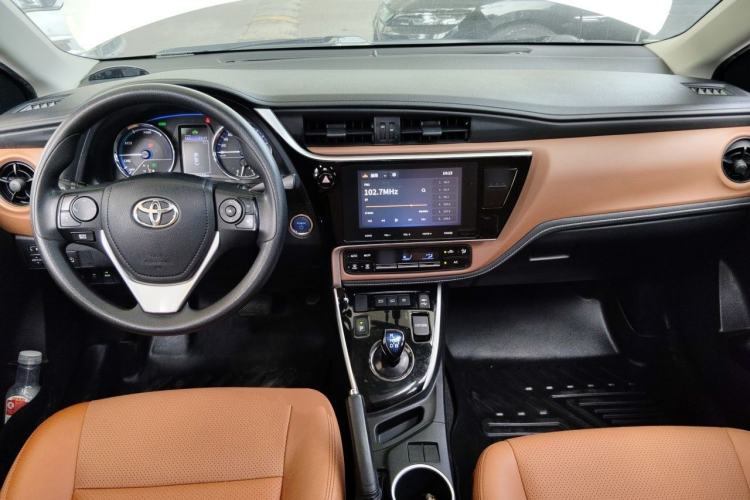 Used Toyota Levin Hybrid E+ 2019 1.8L GS E-CVT Elite Model with Sunroof Center Console