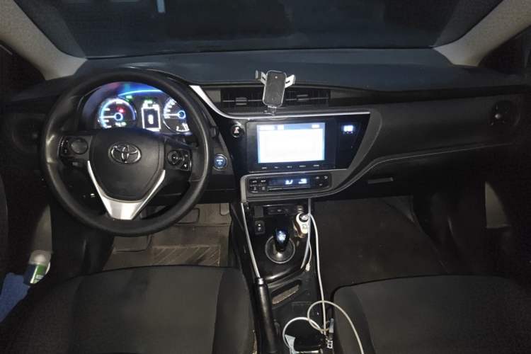 Used Toyota Levin Hybrid E+ 2019 1.8 PH GS E-CVT Elite Style Edition Center Console