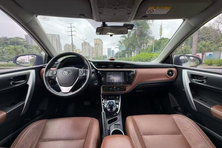 Used Toyota Levin Hybrid E+ 2019 1.8L PH V E-CVT Luxury Edition Center Console