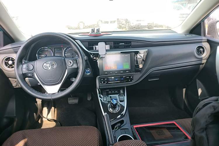 Used Toyota Levin Hybrid E+ 2019 1.8L PH V E-CVT Luxury Edition Center Console