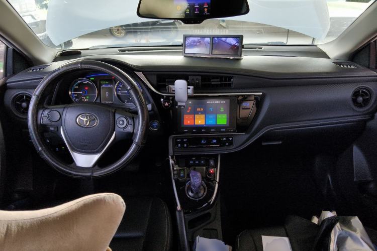 Used Toyota Levin Hybrid E+ 2019 1.8 PH GS E-CVT Elite Style Edition Center Console