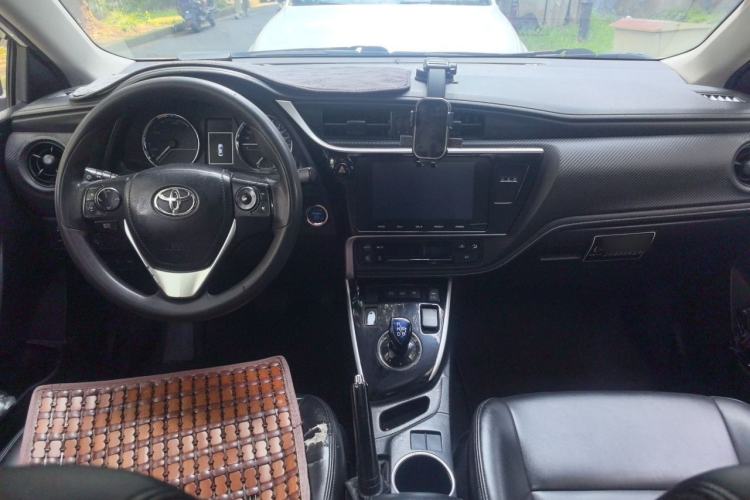 Used Toyota Levin Hybrid E+ 2019 1.8L GS E-CVT Elite Model with Sunroof Center Console