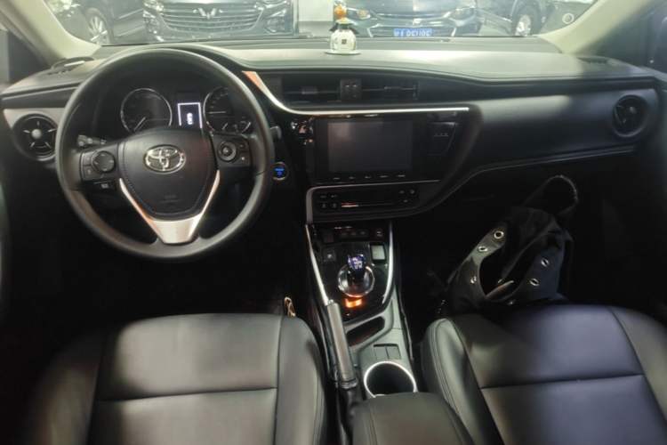 Used Toyota Levin Hybrid E+ 2019 1.8L GS E-CVT Elite Model with Sunroof Center Console