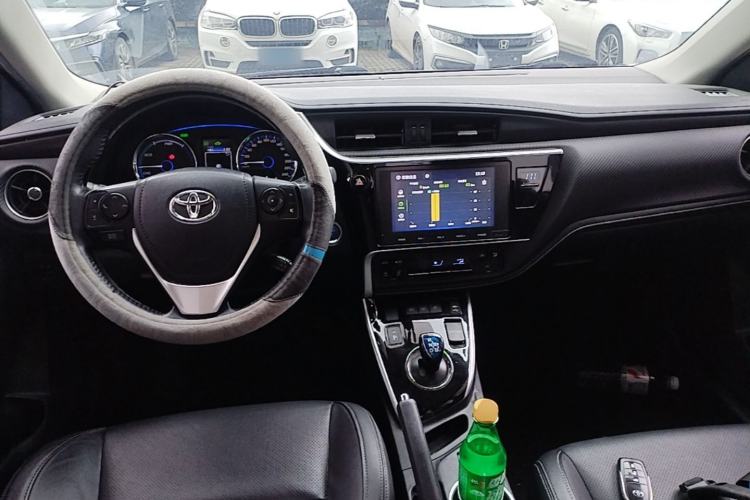 Used Toyota Levin Hybrid E+ 2019 1.8L PH V E-CVT Luxury Edition Center Console