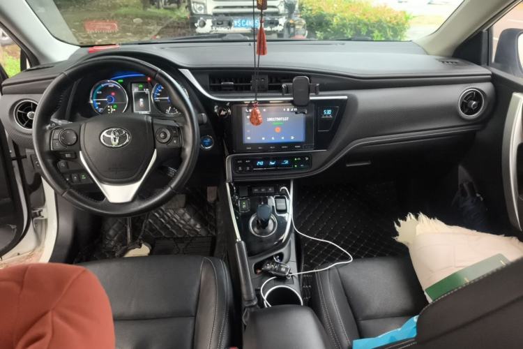 Used Toyota Levin Hybrid E+ 2019 1.8L PH V E-CVT Luxury Edition Center Console