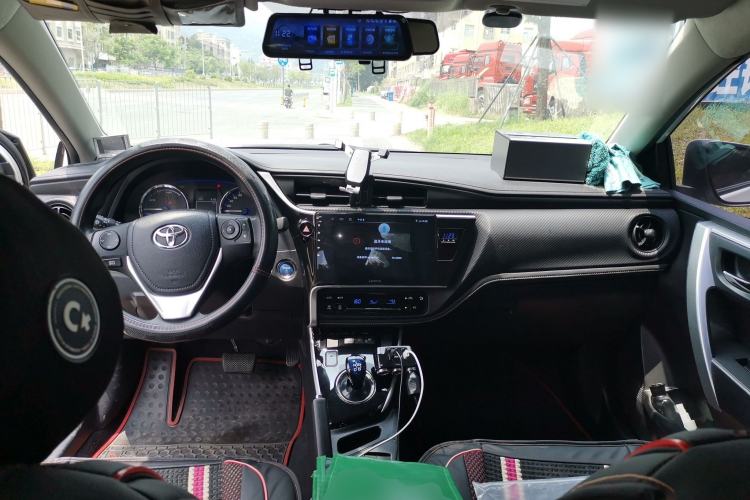 Used Toyota Levin Hybrid E+ 2019 1.8L PH GS E-CVT Elite Edition Center Console