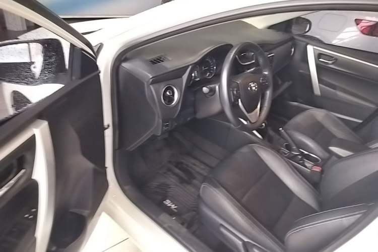 Used Toyota Levin Hybrid E+ 2019 1.8L PH V E-CVT Luxury Edition Driver Seat