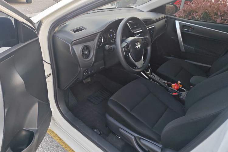 Used Toyota Levin Hybrid E+ 2019 1.8L GS E-CVT Elite Model with Sunroof Driver Seat