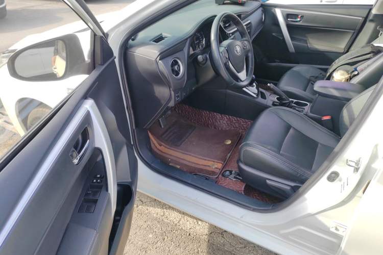 Used Toyota Levin Hybrid E+ 2019 1.8L PH V E-CVT Luxury Edition Driver Seat